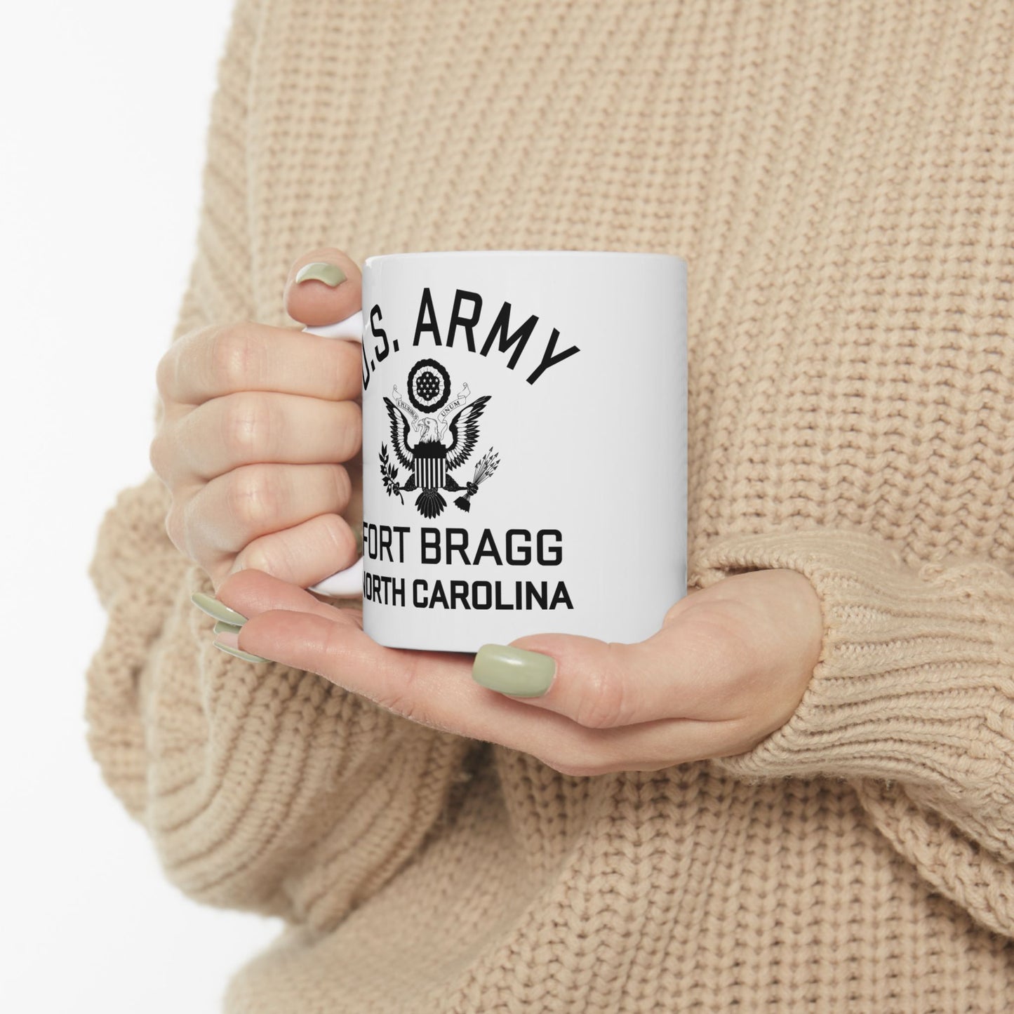 US Army Fort Bragg Eagle Emblem Ceramic Mug – Vintage WWII U.S. Army Reproduction – 11oz & 15oz (P-6040)