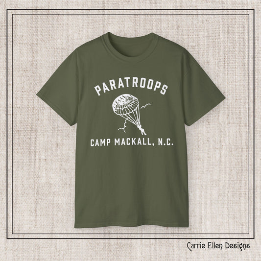 Camp Mackall Paratroops Short Sleeve T-Shirt – Vintage WWII Military Camp Design – Heavyweight 100% Cotton Tee (P-6032)