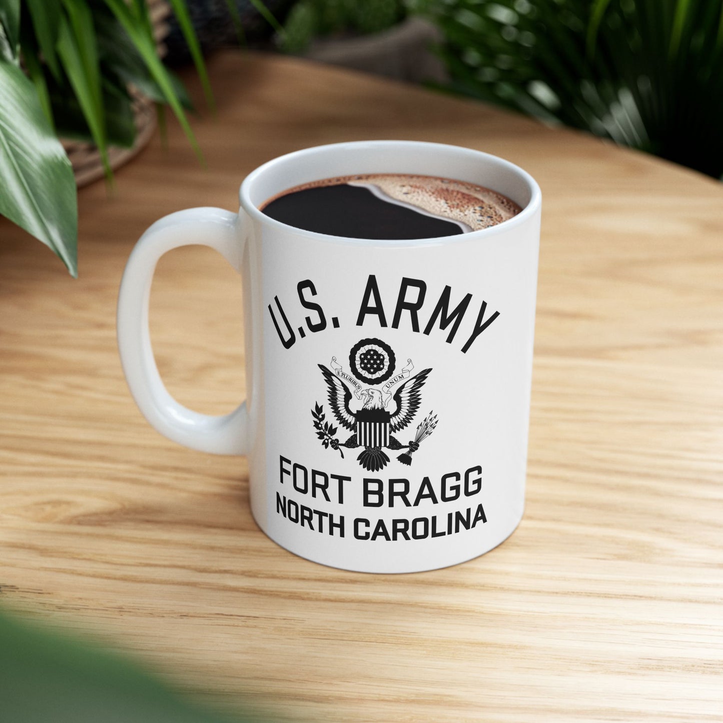 US Army Fort Bragg Eagle Emblem Ceramic Mug – Vintage WWII U.S. Army Reproduction – 11oz & 15oz (P-6040)