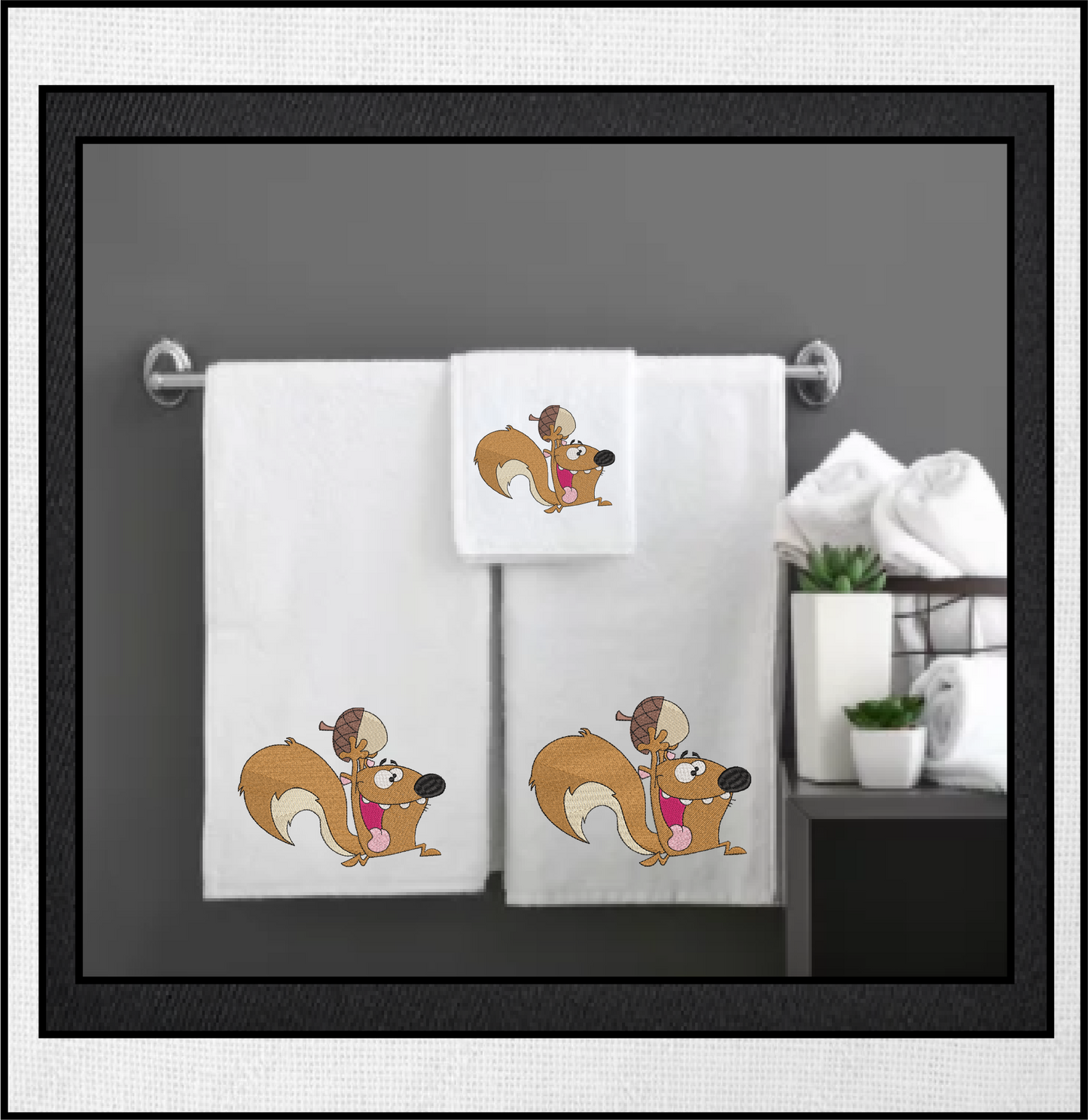 Squirrel Machine Embroidery Design, Squirrel with Acorn Design, Animal Embroidery Designs, Woodland Animals Embroidery, 6 Sizes (0372)