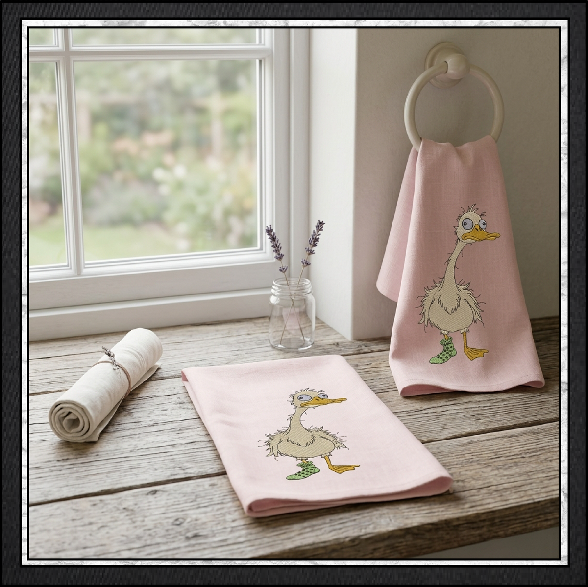 Silly Goose Machine Embroidery Design File - Funny Cartoon Duck  Pattern, 6 Sizes (4433)